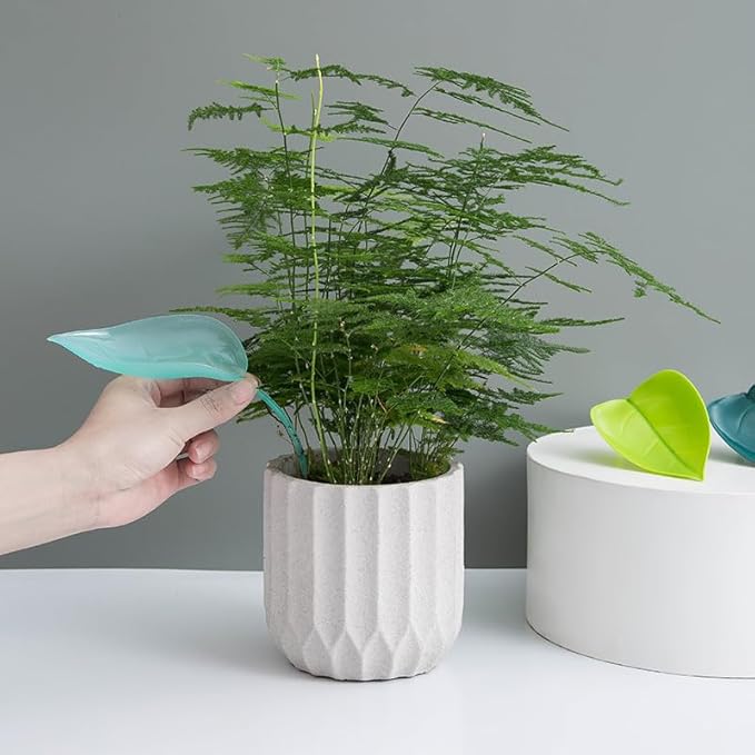 6Pcs Creative Leaf-Shaped Water Funnel Innovative Garden Plant Watering Device for Irrigation and Drainage