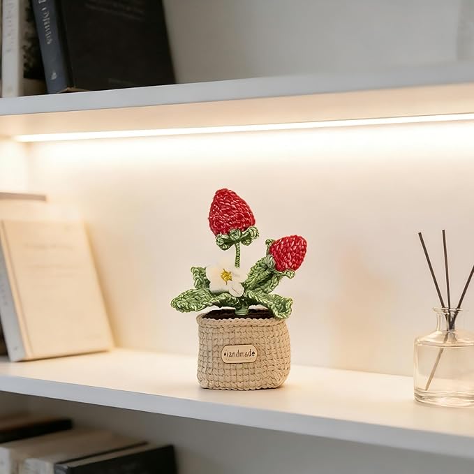 Handmade Crochet Strawberry Plant Pot, Realistic Knit Berry in Bloom, Cute Miniature Potted Strawberry, Pure Cotton Craft, Fake Fruit Home Office Desk Decor, 2.4" x 2.4" x 5.9"