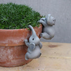 2-Piece Set Elephant Pot Huggers for Planters, Climbing Elephants Flower Pot Hugger, Hanging Plant Decorations for Pots, Cute Plant Pot Decorations for Home Garden Patio Fence Lawn Yard (Elephant)