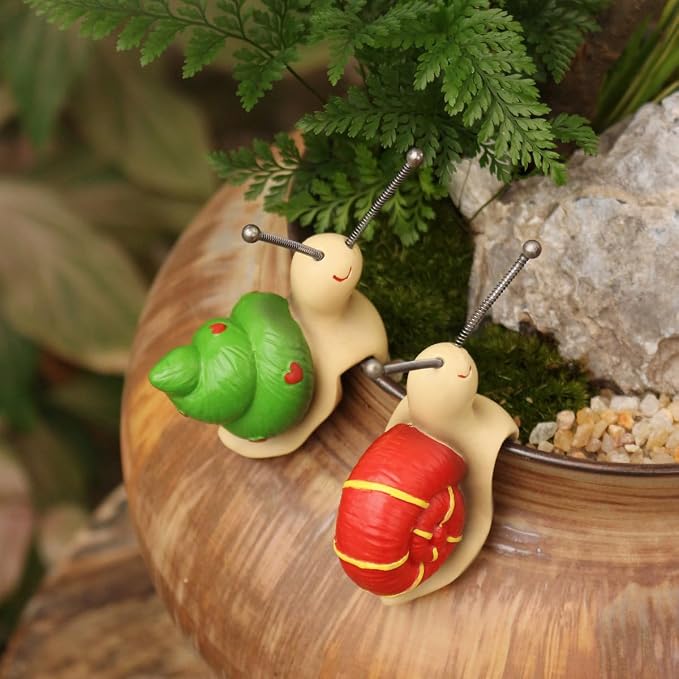 2-piece Set Snail Pot Huggers for Planters, Climbing Animal Flower Pot Hugger, Hanging Plant Decorations for Pots, Cute Plant Pot Decorations for Home Garden Patio Fence Lawn Yard (Snail)