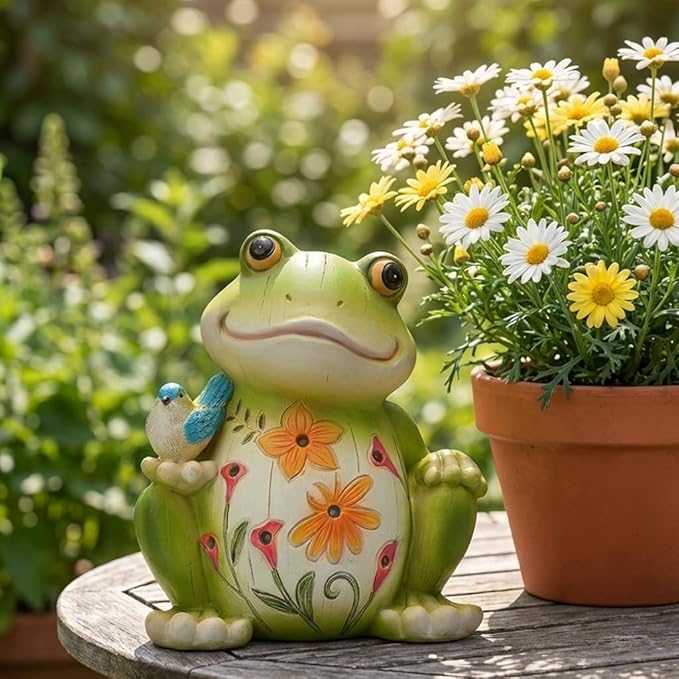 IVCOOLE Outdoor Frog Sculptures,Solar Resin Garden Outdoor Statues,Mother's Day Frog Gifts Sculptures Decorations for Home Patio,Yard,Lawn, Porch, Ornament