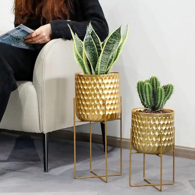 TRIROCKS Set of 2 Planters with Stand Indoor Otdoor Metal Plant Stand 8 * 18 &7 * 12 "Modern Planters Flower Pots for Living Room Corner Kitchen Office Garden Balcony Patio Decor(Gold)