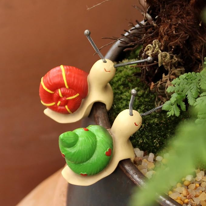 2-piece Set Snail Pot Huggers for Planters, Climbing Animal Flower Pot Hugger, Hanging Plant Decorations for Pots, Cute Plant Pot Decorations for Home Garden Patio Fence Lawn Yard (Snail)
