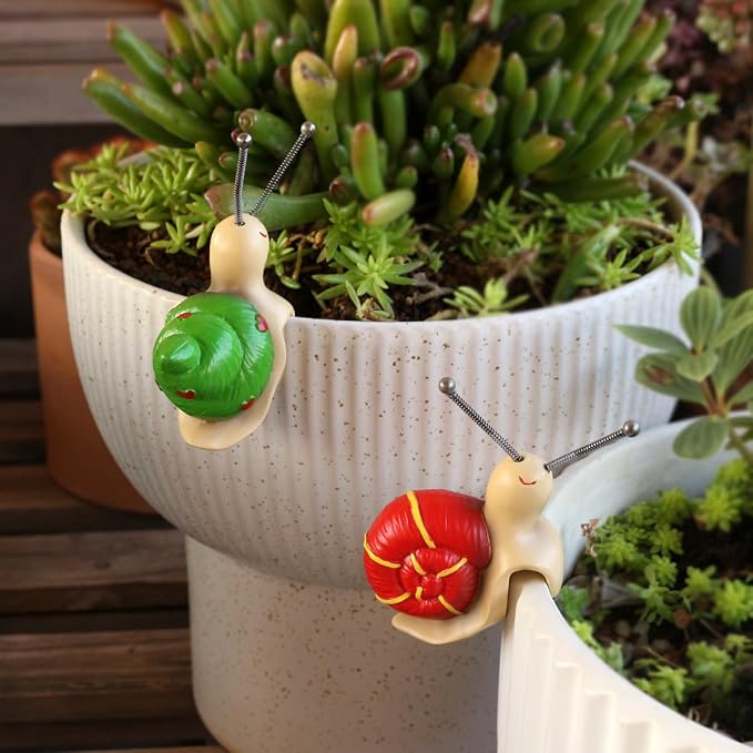 2-piece Set Snail Pot Huggers for Planters, Climbing Animal Flower Pot Hugger, Hanging Plant Decorations for Pots, Cute Plant Pot Decorations for Home Garden Patio Fence Lawn Yard (Snail)