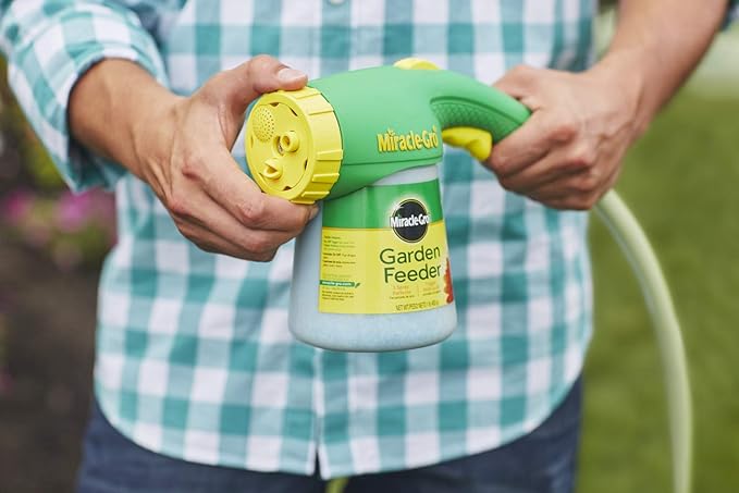 Miracle-Gro Garden Feeder with Water Soluble All Purpose Plant Food - Plant Fertilizer, Hose-end Feeder for Outdoors, 1 lb. (2-Pack)