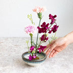 Wazakura Minoyaki Series Small Round Glazed Ikebana Flower Vase Made in Japan, Handpainted Floral Arrangement Pottery Supplies - White and Blue