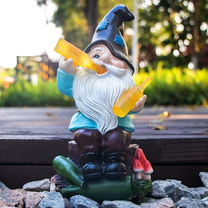 DKJOCKY Gnome Garden Decor Statue with Solar Light Lantern,Birthday Gifts for Women Mom Grandma, Funny Waterproof Resin Figurine Outdoor Decorations for Yard Patio Lawn Balcony Porch