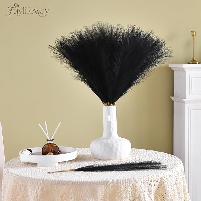 𝟱𝟬𝙥𝙘𝙨 Pampas Grass 𝟭𝟳in, Black Artificial Pampas Grass Faux Plants Floral Fluffy Feathers Vase Filler for Boho Home Wedding Party Decoration (𝗕𝗹𝗮𝗰𝗸)