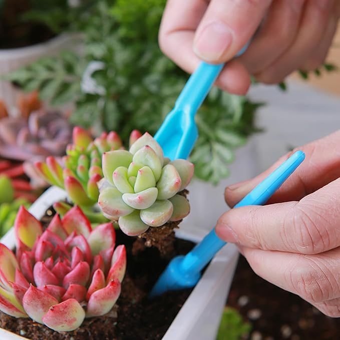 PENCK Soil Scoop for Indoor Plants - Plastic Mini Garden Plant Care Shovel Hand Tools Transplanting Succulent Cultivation Digging Scoops Kits, Blue