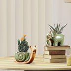 DIYOMR Small Ceramic Planter Pot, 4.3" Vintage Bronze Animal Planters Ceramic Flowerpot Succulent Pots Cactus Pot for Office Home Desktop Decor - Plants Not Included (Snail Pot)