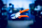 Original LÖWE Pro Universal Anvil Shears 1.105 with Steel Blade | 1.5 inch Cutting Length | Versatile Shears for use in Industry & Crafts | For Wood, Plastic, Rubber, Leather, Metal | Made in Germany