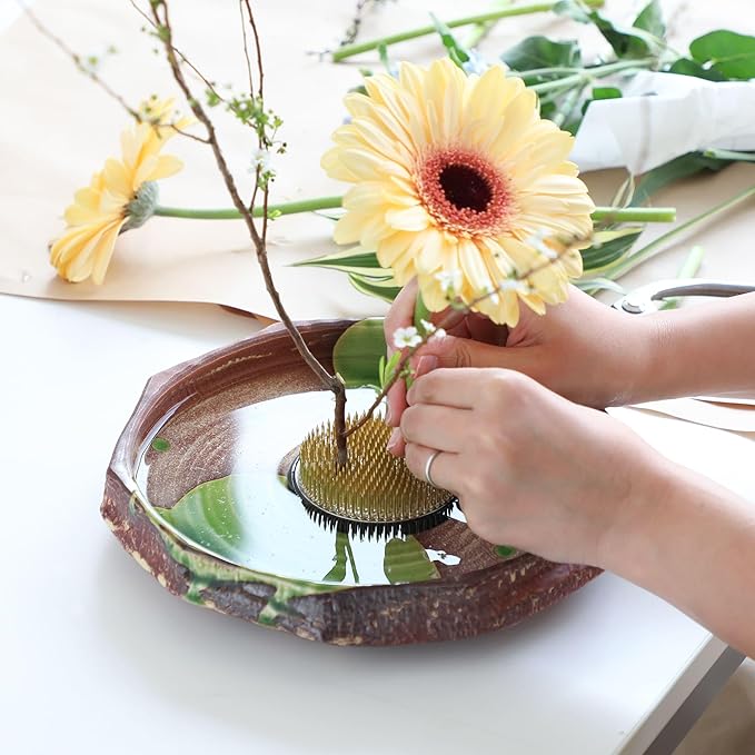 Wazakura Minoyaki Series Round Ikebana Flower Vase Made in Japan, Arrangement Pottery Supplies - Lily Pad