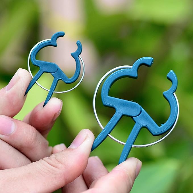 PERSZEN 60PCS Plant Clips 2 Sizes Adjusting Reusable Garden Plant Supports Clips for Supporting Stems of Flower Vine Vegetables Tomatoes Climbing