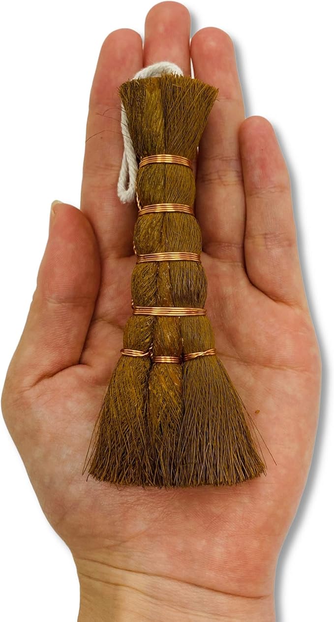 KAKURI Bonsai Broom Brush Small 4.3" Professional Gentle Small Broom, Japanese Bonsai Tool
