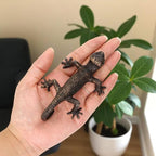 2-Pack Vintage Bronze Gecko Planter Pot Hugger Flower Figurine – Resin Climbing Lizard Statue for Garden, Fairy Garden Terrarium, Outdoor Fence & Yard Decor，Versatile Home & Office Decor