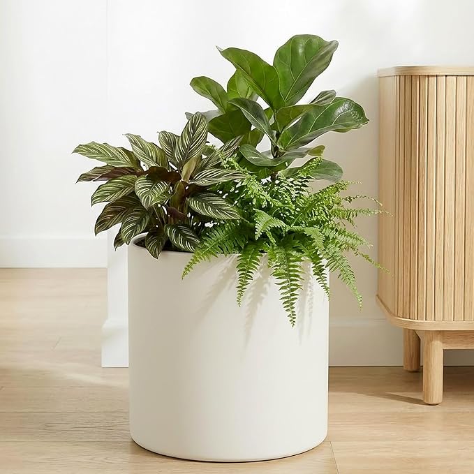 Metal Plant Pot with Drainage Hole,Mid Century Modern 7 inch Round Pot Indoor Outdoor Planters Gift for Decorative Pots of Tabletop Living Room Bedroom Beige