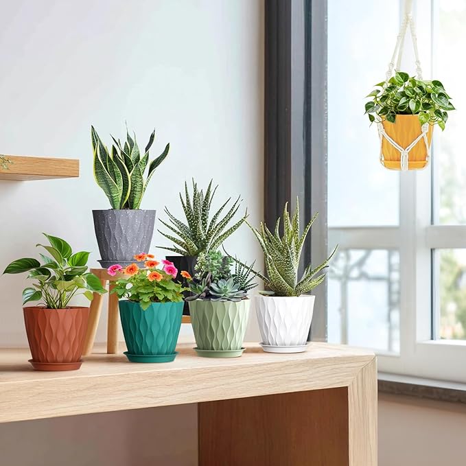 Meowell 7 inch Plant Pots for Indoor Outdoor Plants, 5 Pack Thick Flower Pots with Drainage Holes and Saucers, 3D Modern Wave Texture Plastic Planter Pots for House Plants, Black