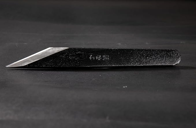 Wazakura Kiridashi Knife - Right Hand Japanese Marking & Woodworking Knife | Hand Forged Razor Sharp Carbon Steel Blade Made in Japan (24mm)
