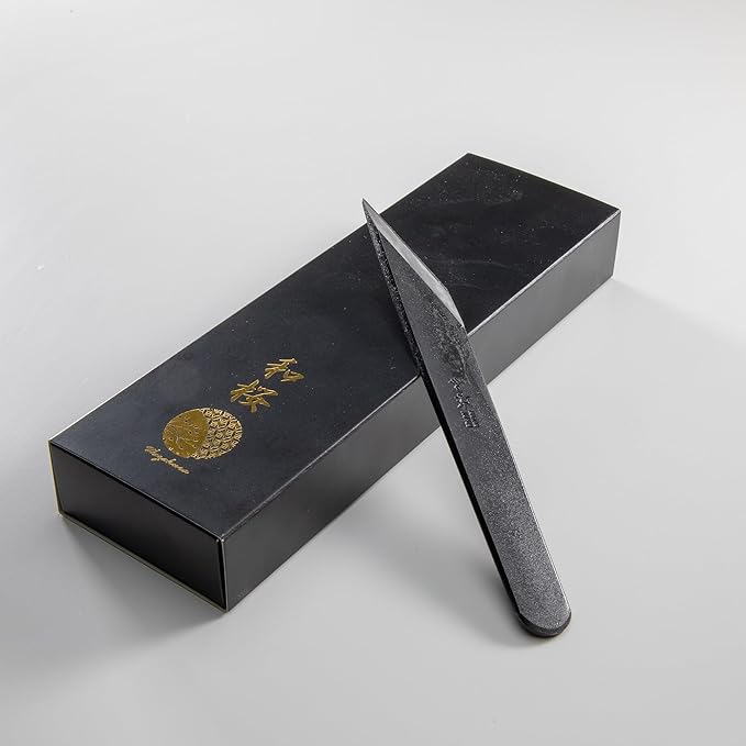 Wazakura Kiridashi Knife - Right Hand Japanese Marking & Woodworking Knife | Hand Forged Razor Sharp Carbon Steel Blade Made in Japan (21mm)
