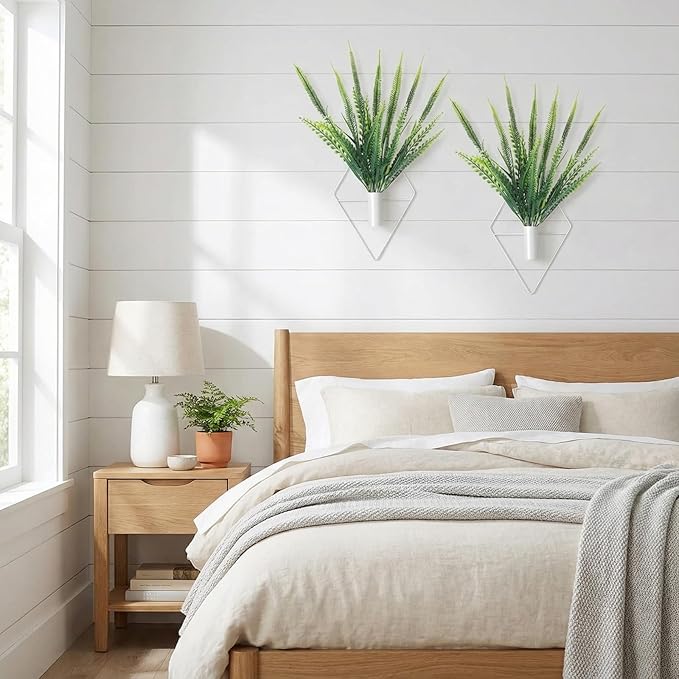 Canlierr 2 Pieces Wall Decor Hanging Planters with Artificial Plants Metal Hanging Vase Indoor Plants Holder Modern Boho Wall Art for Bathroom Bedroom Living Room Decor(White,Boston Fern)