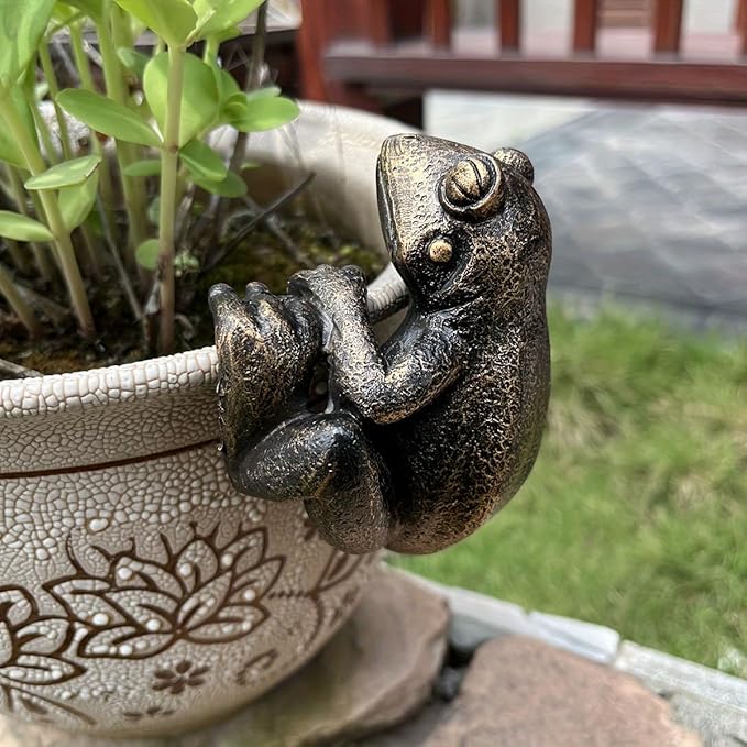 Frog Flower Pot Hugger Figurines, Frog Statue Decor for Garden Yard Fence Balcony Home Plant Décor Gifts