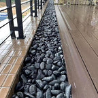 YISZM 20lbs Black Pebbles for Landscaping, 2-3 Inch High Polished Natural Large River Rocks for Plants, Decorative Stones Vase Filler Fish Tank Aquariums Garden Outdoor and Indoor DIY