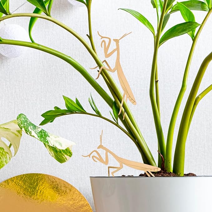 Rainteam Plant Animal Decor Brass Plant Charms for Live Plants Cute Animal Plant Hanger Ornaments for Pots Garden Plant Decorations Plant Accessories Gift for Plant Lovers (2 Mantis)