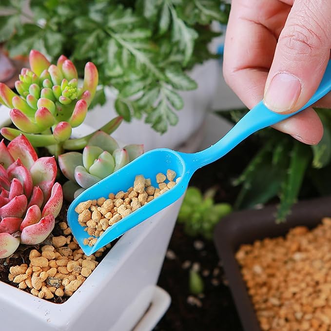 PENCK Soil Scoop for Indoor Plants - Plastic Mini Garden Plant Care Shovel Hand Tools Transplanting Succulent Cultivation Digging Scoops Kits, Pink