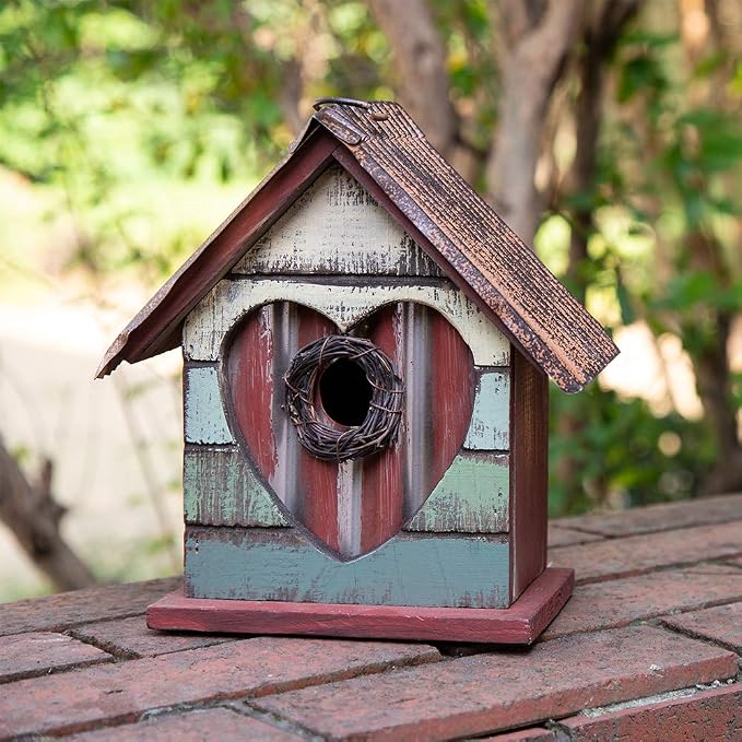 Glitzhome Hanging Bird House for Outdoor, 8.75" H Decorative Pet Cottage Distressed Heart Wooden Birdhouse for Outside, Garden Birdhouse for Bluebird Hummingbird Wren Finch Cardinals Cedar