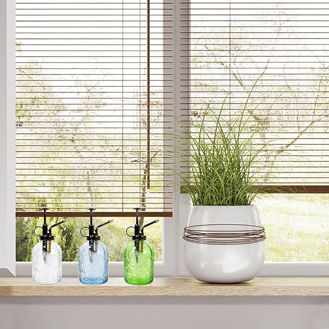 11.8 Ounce Glass Plant Spray Bottle, Glass Leaf Print One Handed Watering Can with Antique Brass Plastic One Handed Top Pump, 7.6 Inch Tall Indoor and Outdoor Plant Small Spray Bottle (Green)