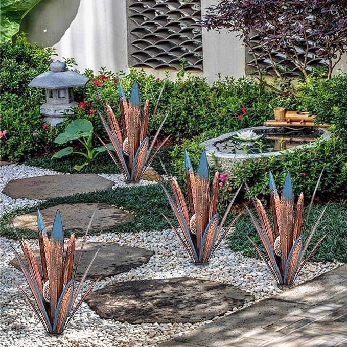 Jesokiibo 2pcs Tequila Sculpture Metal Agave Plant Home Decor Rustic Hand Painted Figurines Yard Decorations Lawn Ornaments（Multi-Color LED Solar Light Green） (Blue)