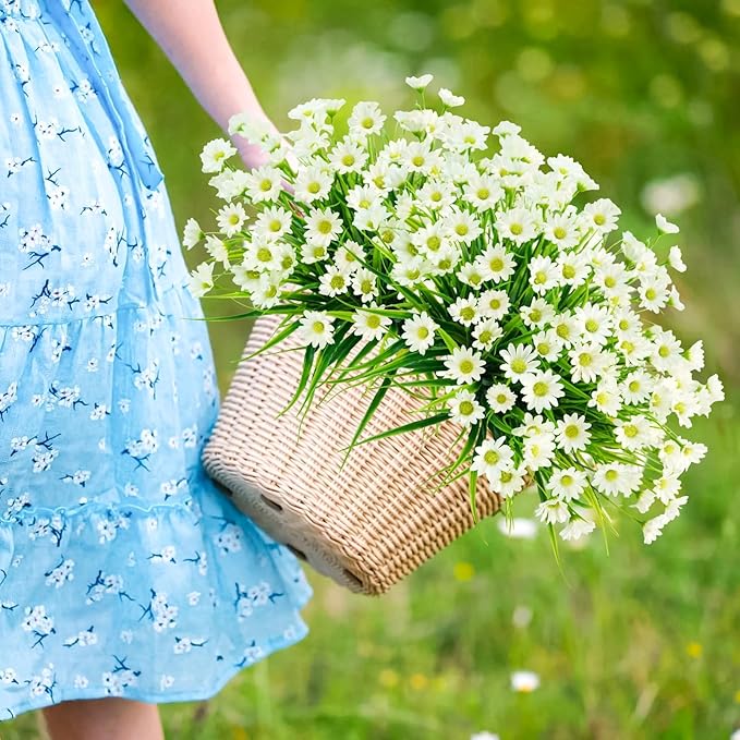 obbsie 12 Bundles Artificial Daisies Flowers Outdoor UV Resistant Fake Silk Daisy Mums Flowers No Fade Faux Greenery Plants for Home Wedding Garden Window Box Outdoor Planters Spring Decor - White