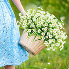obbsie 12 Bundles Artificial Daisies Flowers Outdoor UV Resistant Fake Silk Daisy Mums Flowers No Fade Faux Greenery Plants for Home Wedding Garden Window Box Outdoor Planters Spring Decor - White