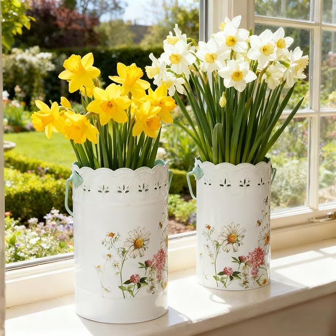 Set of 2 Farmhouse Floral Metal Flower Bucket Vase, Rustic Embossed Daisy Bee Design Planter with Hollowed-Edge, Decorative Pot for Indoor Outdoor Home Garden, Kitchen, Patio