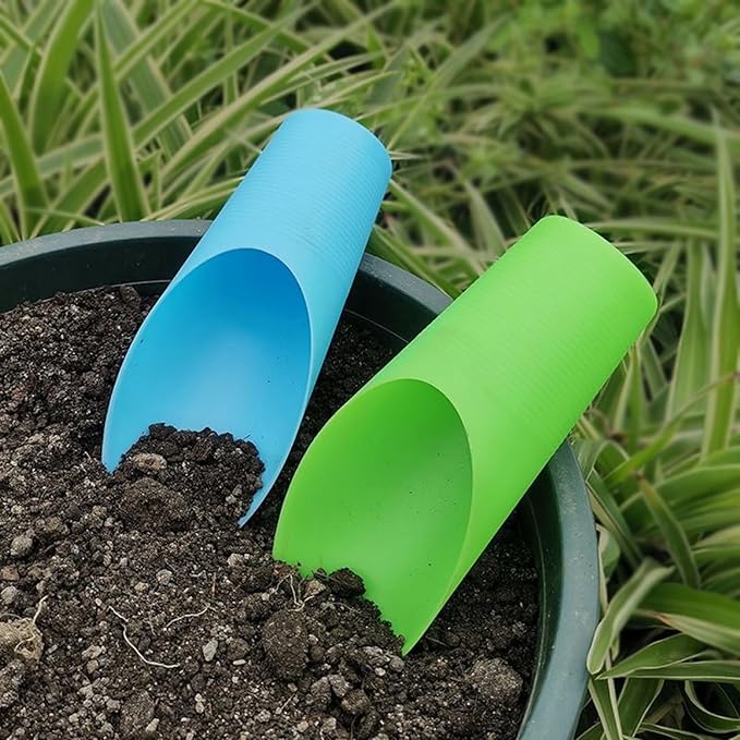 PENCK Soil Scoop for Indoor Plants - Plastic Mini Garden Plant Care Shovel Hand Tools Transplanting Succulent Cultivation Digging Scoops Kits, Green