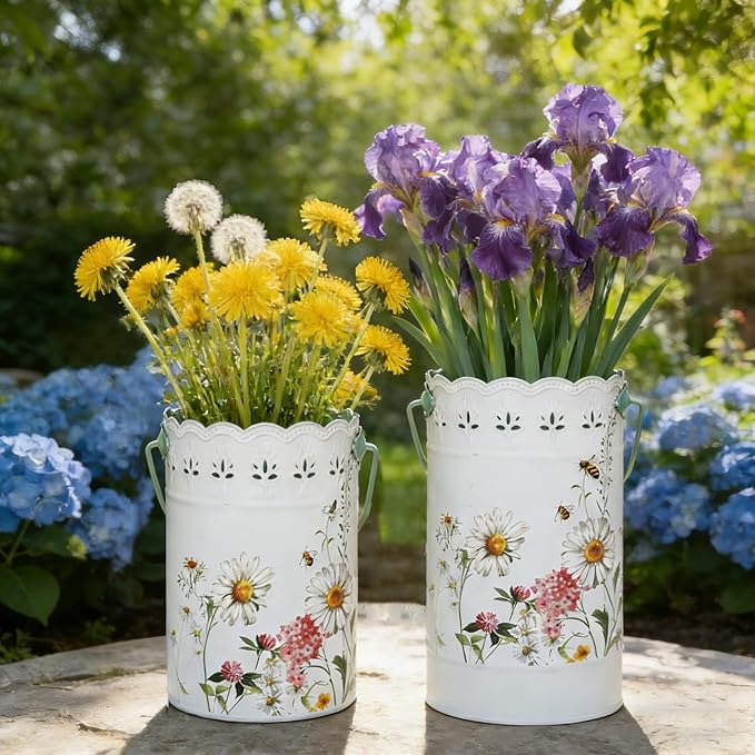 Set of 2 Farmhouse Floral Metal Flower Bucket Vase, Rustic Embossed Daisy Bee Design Planter with Hollowed-Edge, Decorative Pot for Indoor Outdoor Home Garden, Kitchen, Patio