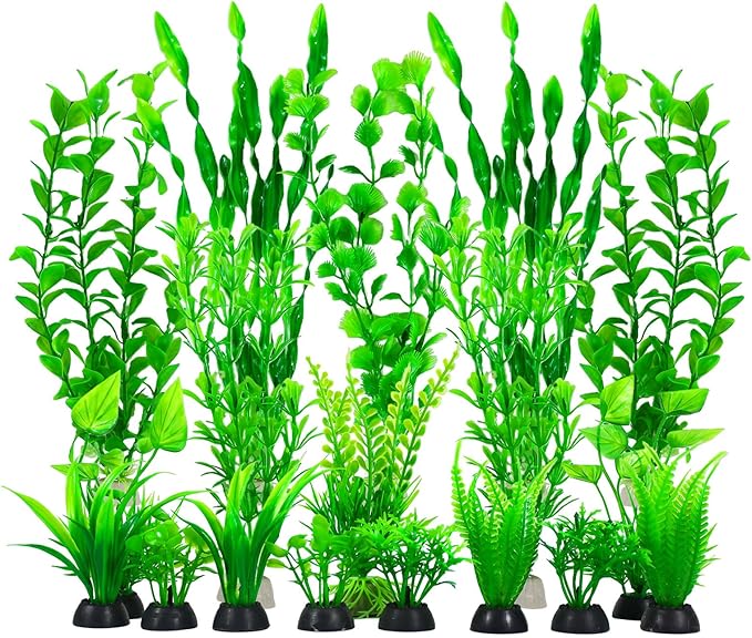 Artificial Aquarium Plants Set, Plastic Fish Tank Decorations, Fish Tank Decor for Betta Goldfish (18pcs-Green)