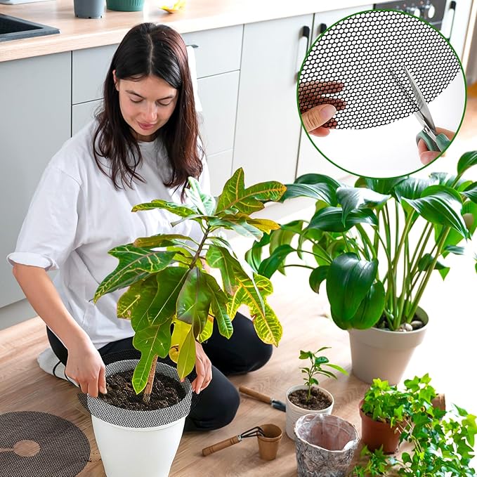 6 Pack Plant Pot Grids, 11.8" Trim-to-Fit Plant Pot Soil Covers Protectors from Animals, Indoor Outdoor Plant Protection with Metal Stakes, Black