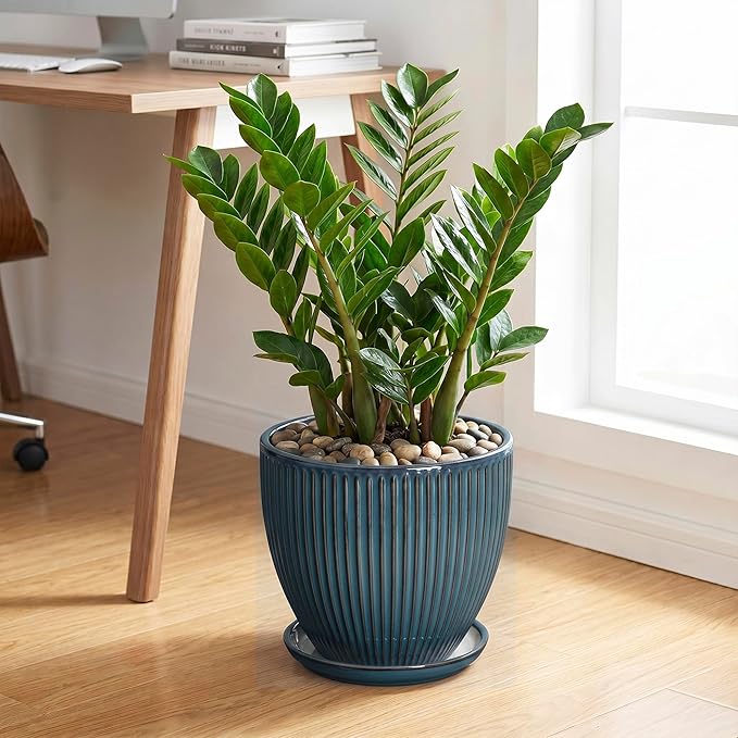 Ceramic Planter, 10 Inch Plant Pot with Drainage Hole and Saucer, Round Planters for Indoor Plants, Decorative Plant Pots, Modern Planter, Living Room Decor, Gifts for Plant Lovers, Retro Blue