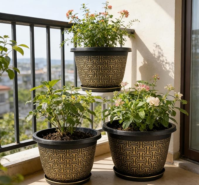Nooulap 4 Pack 16 Inch Planter,Large Plastic Flower Pots Outdoor Indoor with Drainage Holes & Trays, Retro Antique Imitation Decorative Garden Plant Pots Outdoor for Houseplants