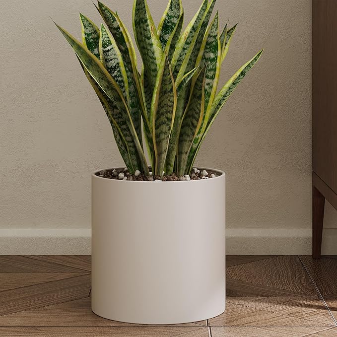 Metal Plant Pot with Drainage Hole,Mid Century Modern 7 inch Round Pot Indoor Outdoor Planters Gift for Decorative Pots of Tabletop Living Room Bedroom Beige
