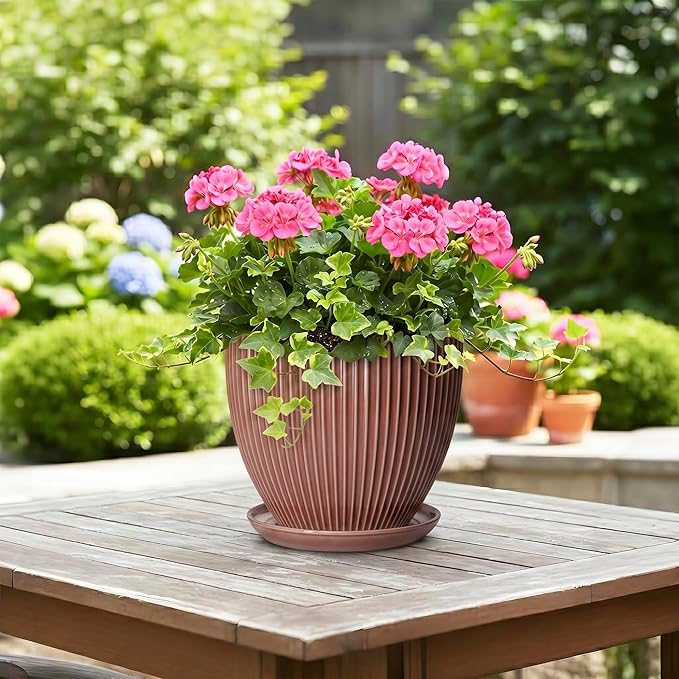 8 Inch Ceramic Flower Pots, Plant Pots Indoor with Drainage Hole and Saucer, Round Flower Pot for Indoor Plants, Decorative Modern Planter, Garden House Decor, Gardening Gifts, Rust Red