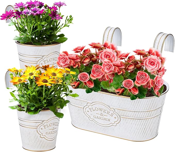 PerGar Vintage Metal Iron Wall Hanging Flower Pots, Rustic Planter Bucket Herb Flower Plant Holder with Detachable Hooks & Drainage Hole for Railing Fence Balcony Deck Garden Home Decoration, Set of 3