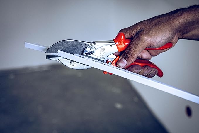 Original LÖWE Sharp Miter Shears 3.104 | With 45 Degree Stops for Precision Cutting | Professional Grade Angle Cutter Tool for Plastic, Rubber, Wood, PVC, Leather, Metal | Made in Germany